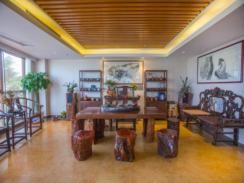 גואנגג'ואו Vienna International Hotel Luogang Wanda Plaza מראה חיצוני תמונה